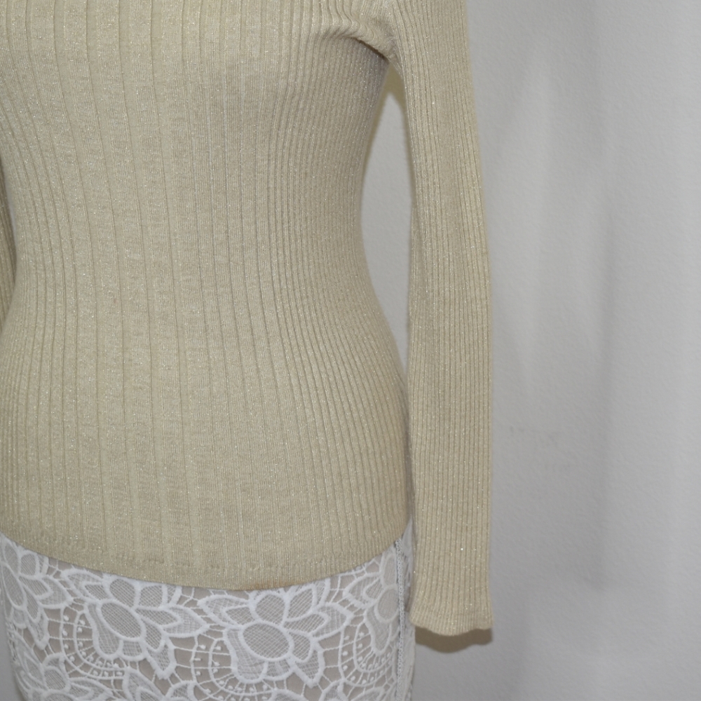 212 Collection Gold Ribbed Sweater - Picture 4 of 7